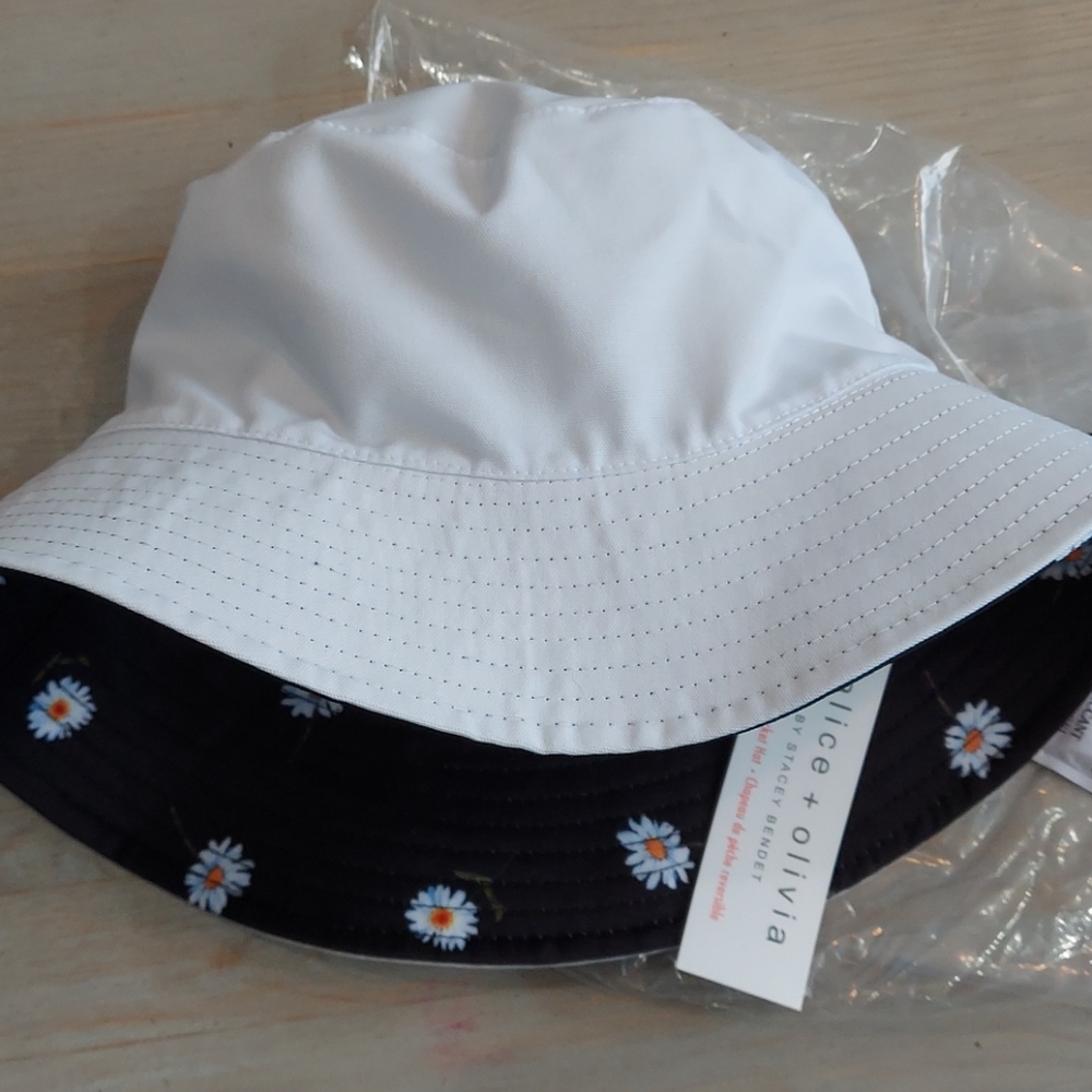 Reversible Bucket hat - Picture 2 of 4